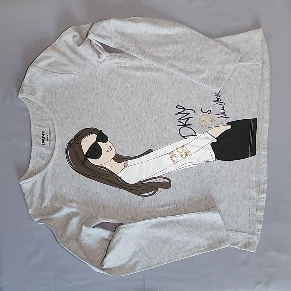 DKNY light gray (DKNY 💛'S New York) girl shirt. Size: Large